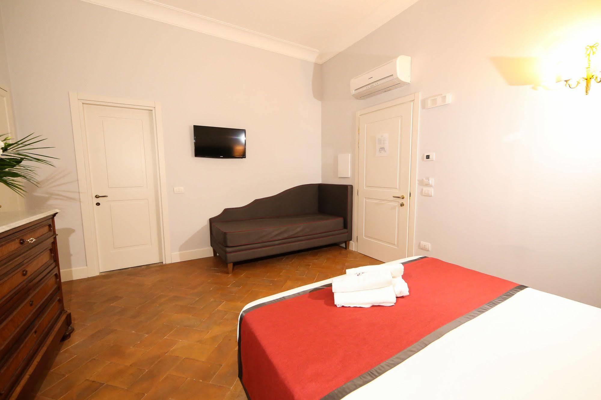 Palazzo Riario Sforza Hotel Naples Luaran gambar