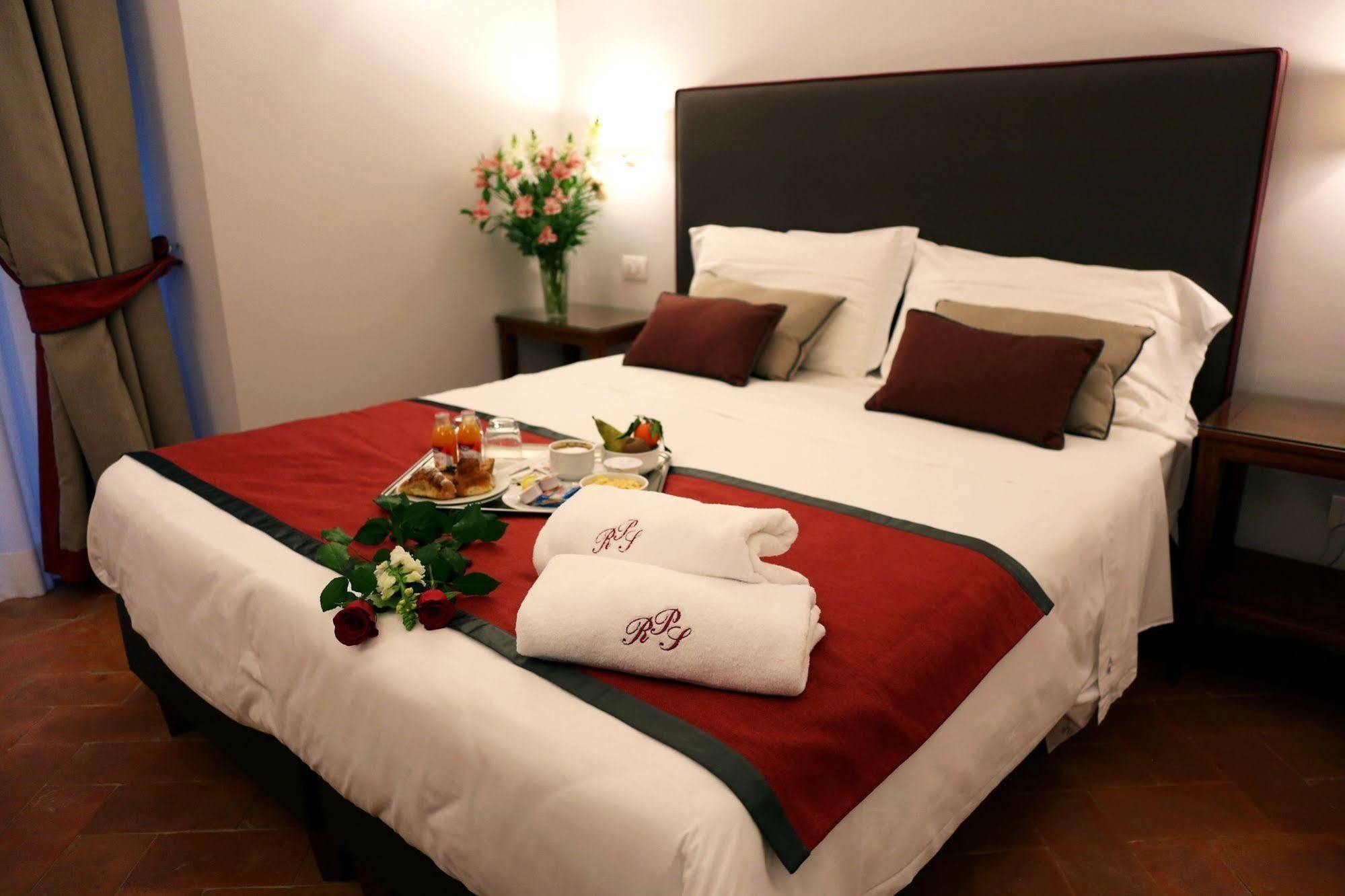 Palazzo Riario Sforza Hotel Naples Luaran gambar